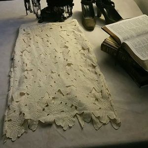 White floral design skirt